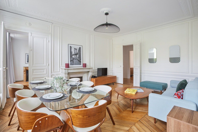 Dining 4, Magnificent Flat Centre de Paris Le Marais, Paris