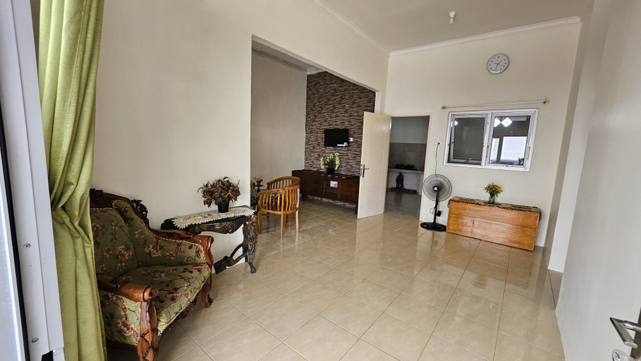 Bedroom 2, Homestay Lavender E1 - Palembang, Palembang
