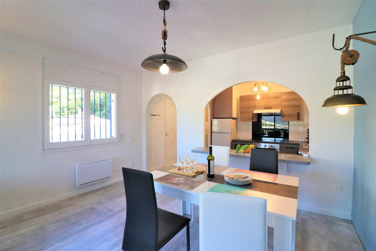 Dining 3, Apartment in Roses With Waterfront Views, Girona