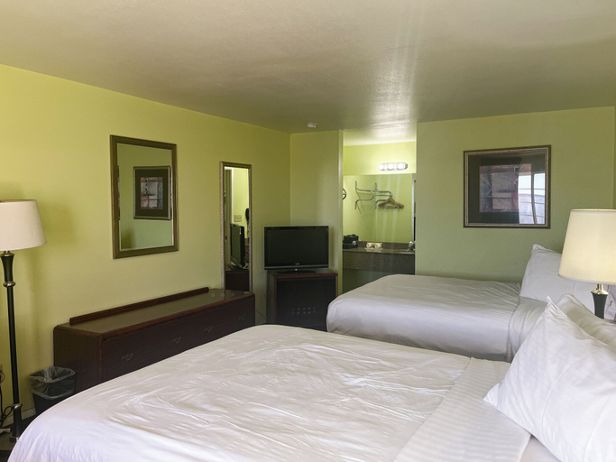 Bedroom 3, Motel 6 Tulia, TX, Swisher
