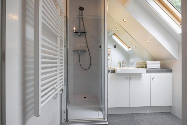 Bathroom, Studio in Kamperland With Terrace, Noord-Beveland
