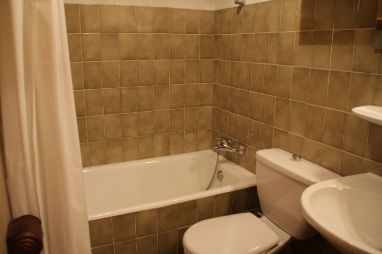 Bathroom, Moulin Ml170 Telecabine & Nature 3 Pers, Haute-Savoie