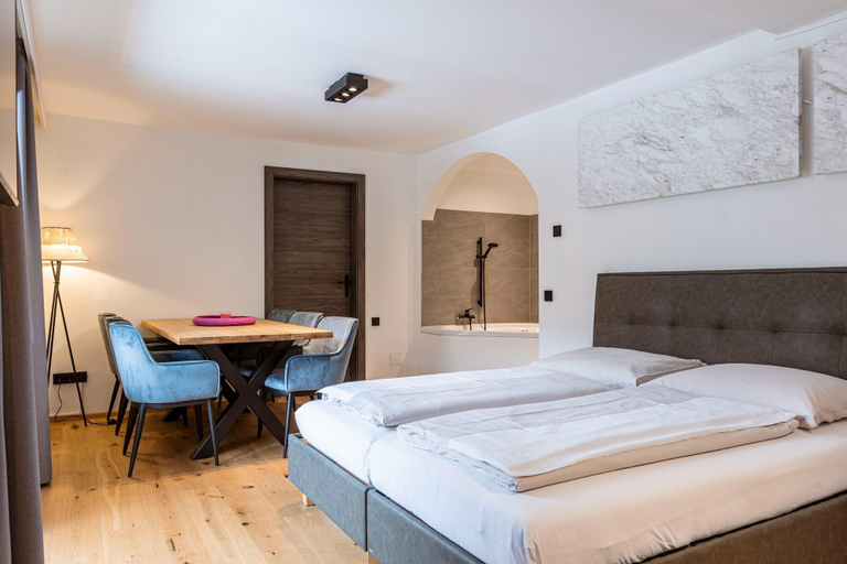 Room 5, New Suite in Saalbach, Zell am See