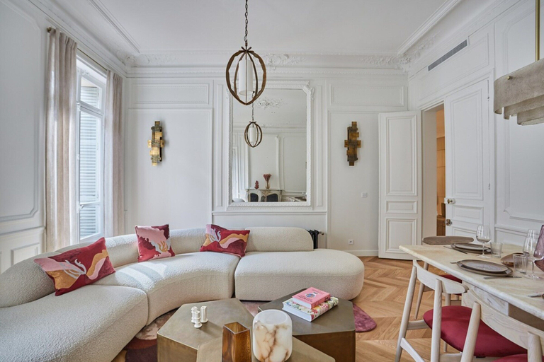 Living area 5, 4 Rooms Apartment Opera Vendome, Paris