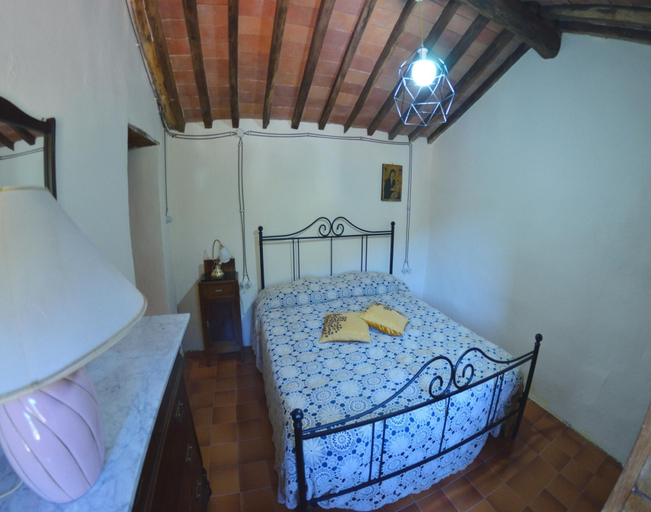 Room 2, Cottage in San Marcello With Pool and Charm, Pistoia