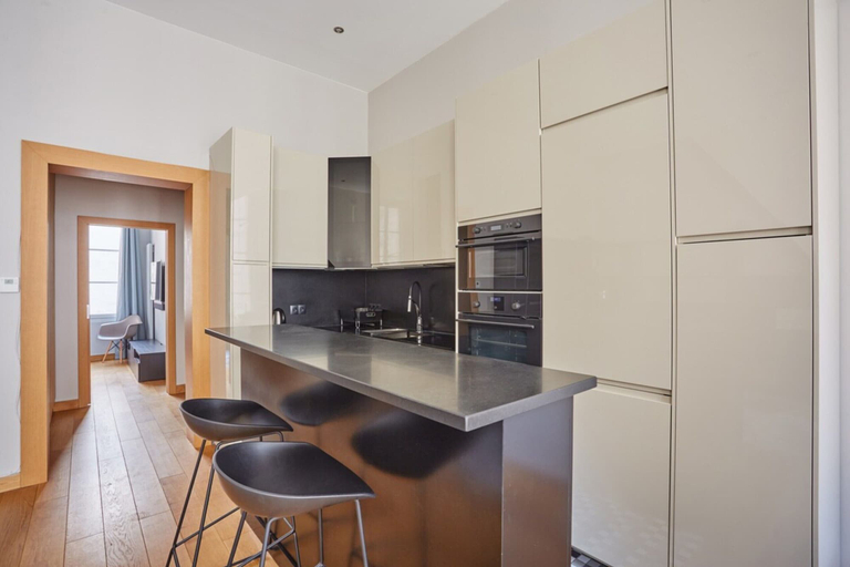 Private kitchen 2, Sublim Apartment Ile Saint Louis Center of Paris, Paris
