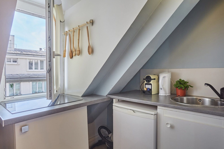 Private kitchen 2, Studio Place Vendome Opera, Paris