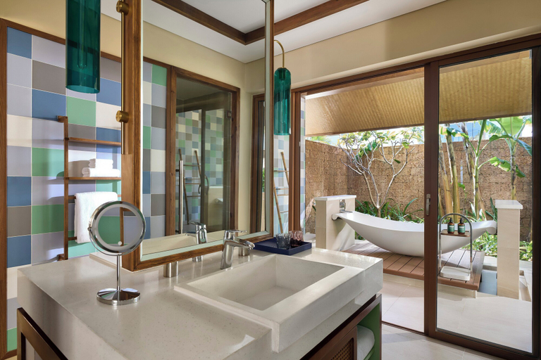 Bathroom 5, voco Quang Binh Resort by IHG, Đồng Hới