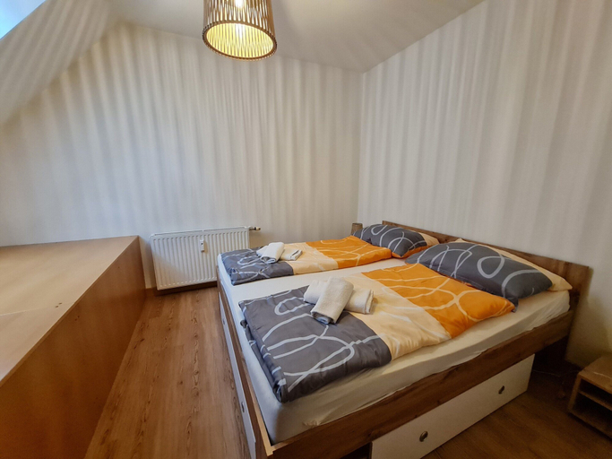 Room 4, Apartment in Bad Kleinkirchheim Near Hiking, Spittal an der Drau
