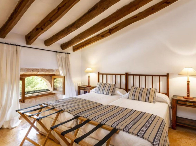 Room 4, Countryside Villa With Terrace, Baleares