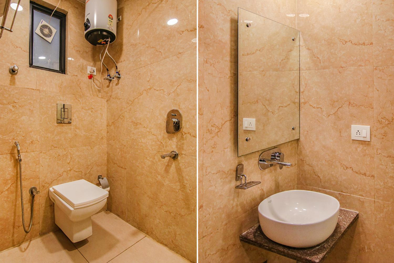 Bathroom 5, Hotel Ampire Suites By R S Group, Delhi