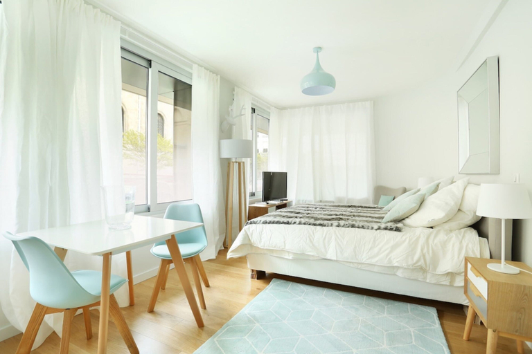 Room 5, Cosy Studio Invalides / Tour Eiffel, Paris