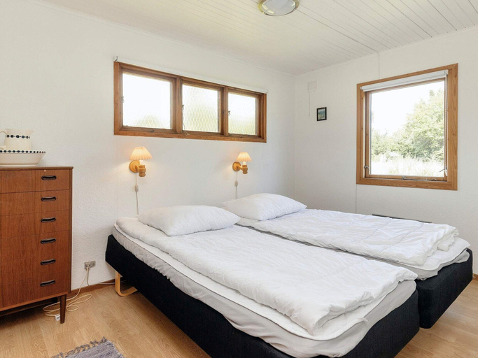 Room 2, 6 Person Holiday Home in Nakskov, Lolland