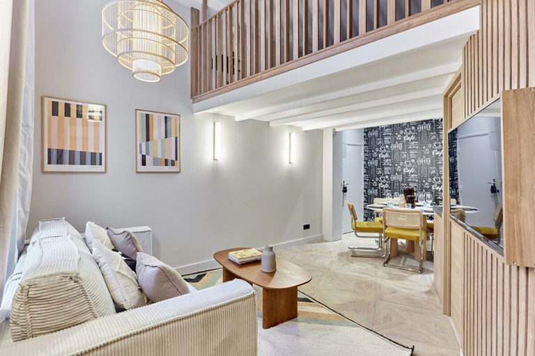 Living area 4, Superb Apartment Center of Paris Montmartre, Paris