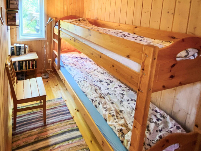 Room 4, 7 Person Holiday Home in Lyngdal, Lyngdal
