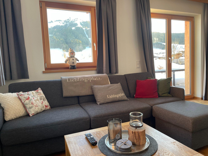 Living room 5, Chalet in Alps Near Ski Lift & Slope, Kitzbühel