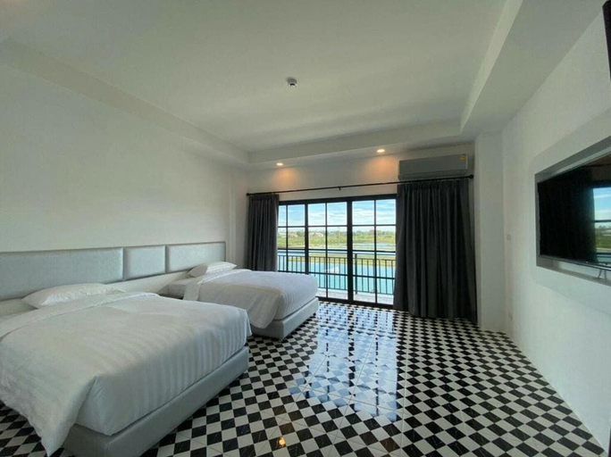 Bedroom 3, ESC Park Hotel, Khlong Luang