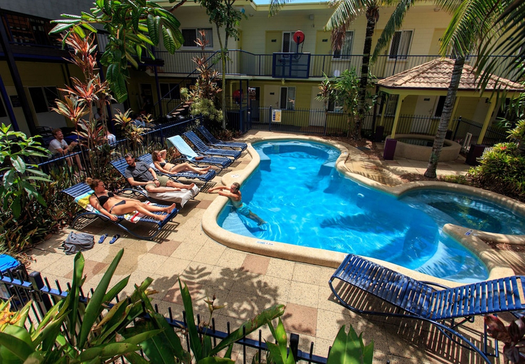 Sport & Beauty 2, YHA Cairns Central, Cairns