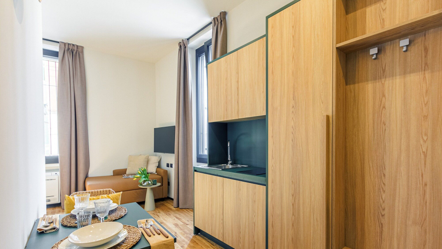 Private kitchen 4, Trendy Studio for 2 in Bovisa, Milan, Milano