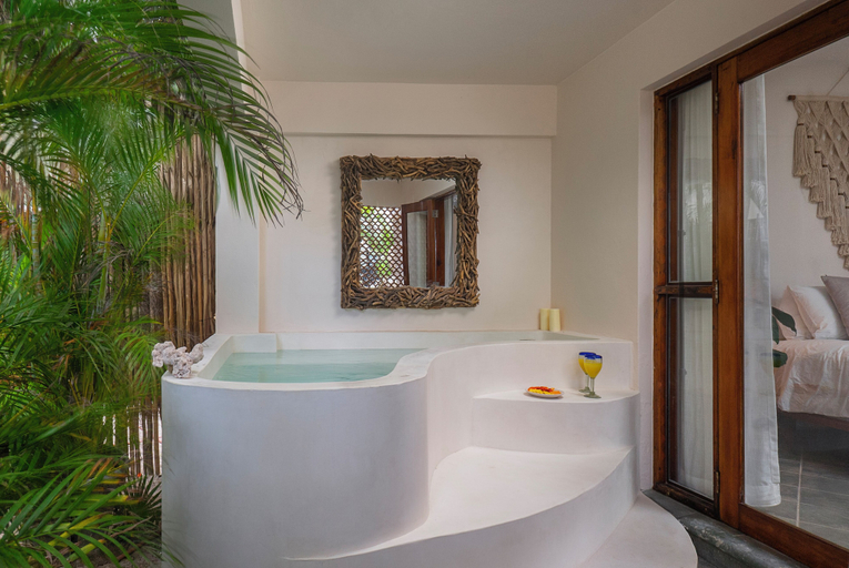 Bathroom 4, Mantaray Tulum, Cozumel