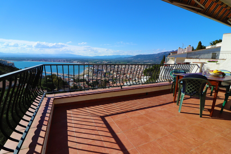 Balcony 3, Apartment in Roses Near Beach, Girona