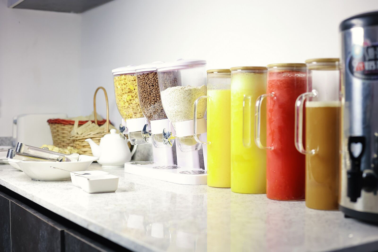 Food & Drinks 3, Ringruby Hotel, Oduduwa Way, Mushin