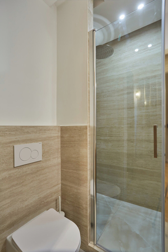 Bathroom 3, Sublime Apartment Center of Paris, Paris