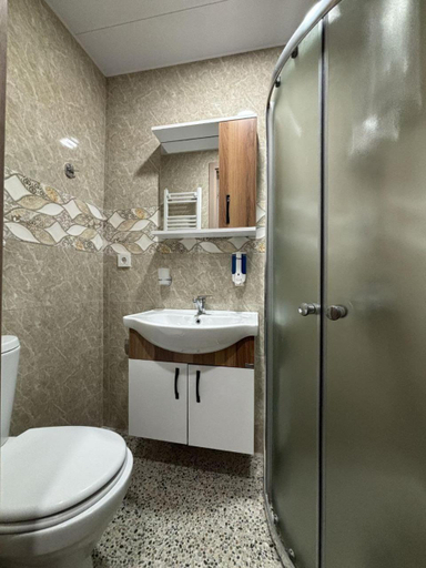 Bathroom, New Meidan, Tbilisi