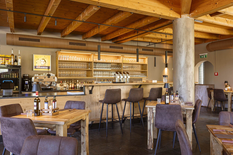 Bar (on property) 4, Apartment in Saalbach Near ski Area, Zell am See