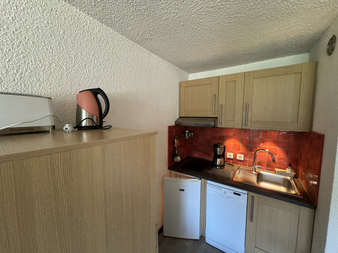 Private kitchen, Hameau DES 4 Saisons Hsc113 Mountain & View 6 Pers, Haute-Savoie