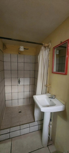 Bathroom 3, Habitacion en Utila, Utila