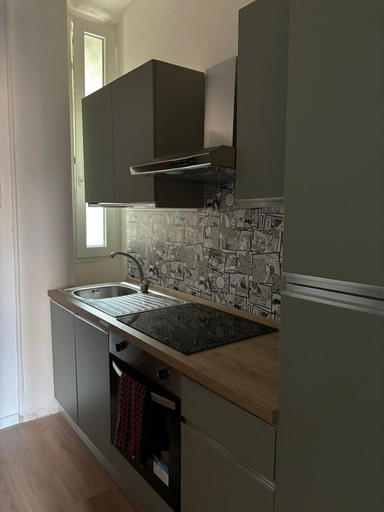 Private kitchen 3, Pleasant Apartment Near Center, Milano