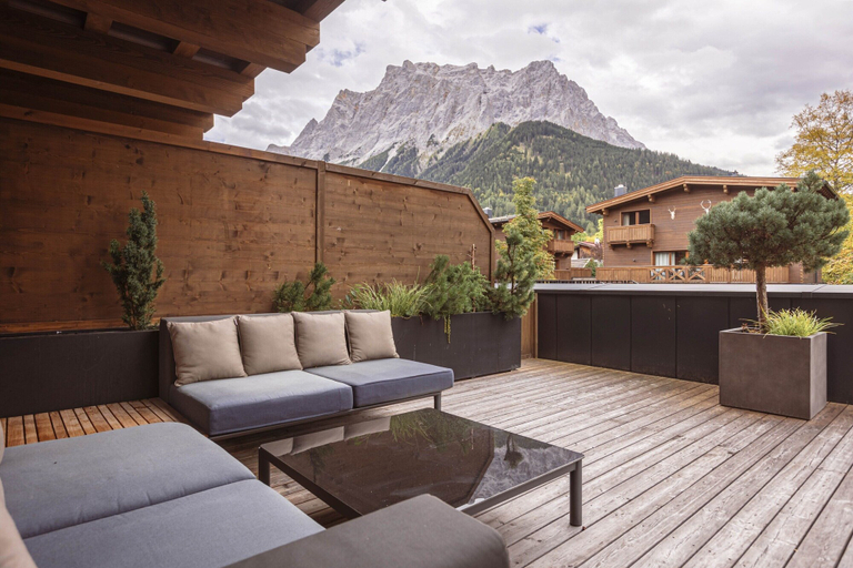 Terrace/patio 3, Premium Apartment With 2 Bedrooms, Reutte