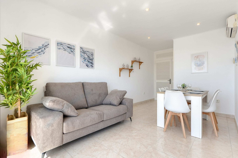 Living room 5, Apartment in Roses With Waterfront Views, Girona