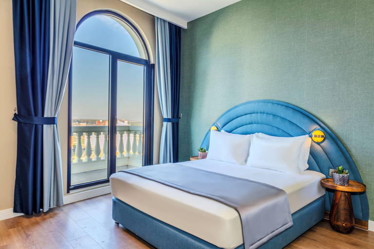 Bedroom 2, Nenessa Airport Hotel, Arnavutkoy