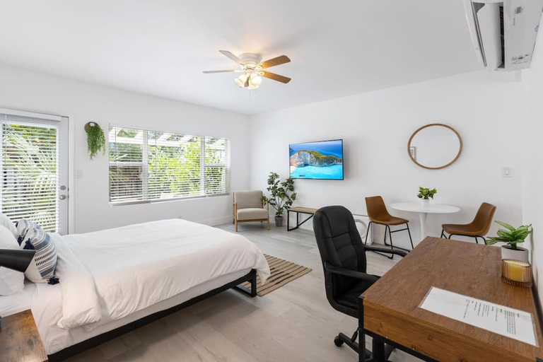 Interior, Victoria Park Unique Studio Close to Las Olas Blvd, Broward
