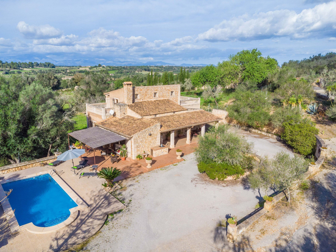 Room 5, Cocotte in Mallorca With 2 Bedrooms and 3 Bathrooms, Baleares