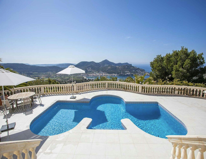 Pool 4, Lavish Villa With Saltwater Pool, Baleares