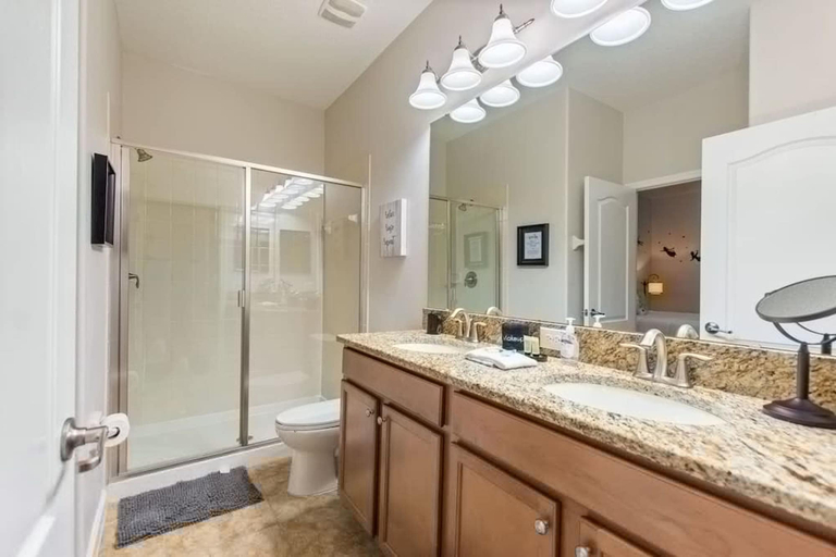 Room 4, New to Market-be Our First 5-star Review, Osceola