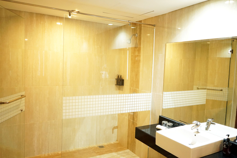 Bathroom 4