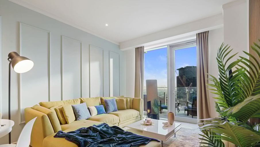 Room 2, High Floor Lux 2BR nr Top Golf Dubai Marina JLT, Dubai