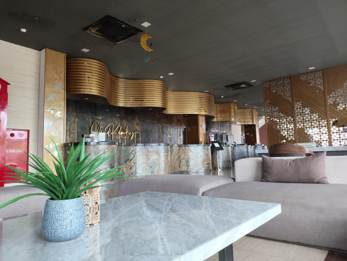 Exterior & Views 2, GRAND KOLOPAKING HOTEL, Kebumen