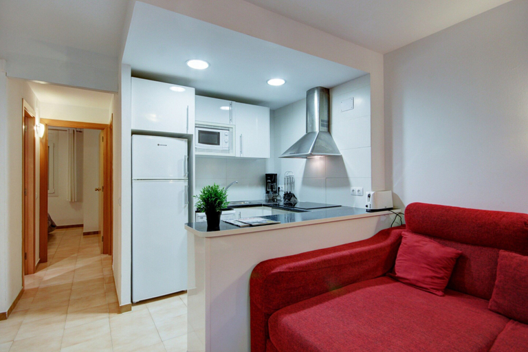 Private kitchen 4, Apartment Empuriabrava Near the Sea, Girona