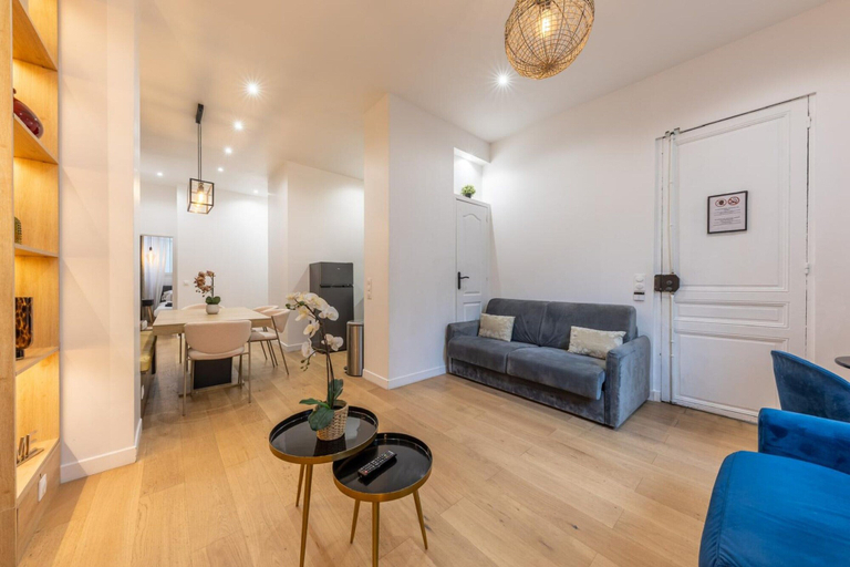 Living area 5, Apartment Centre de Paris Sacre Coeur, Paris