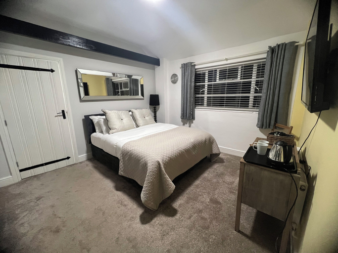 Bedroom 3, Hilston Park, Monmouthshire