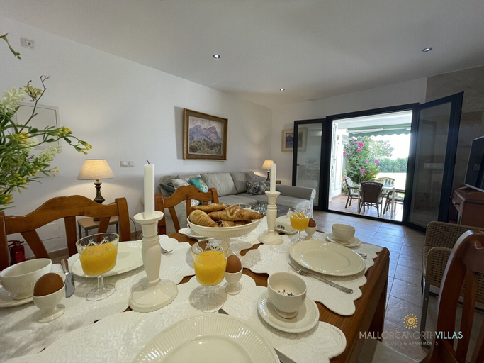 Food & Drinks 5, Apartment in Port de Pollenca near Llenaire Beach, Baleares