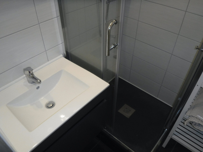 Bathroom, Gentianes Gnb66 Cosy & Mountain 3 Pers, Haute-Savoie