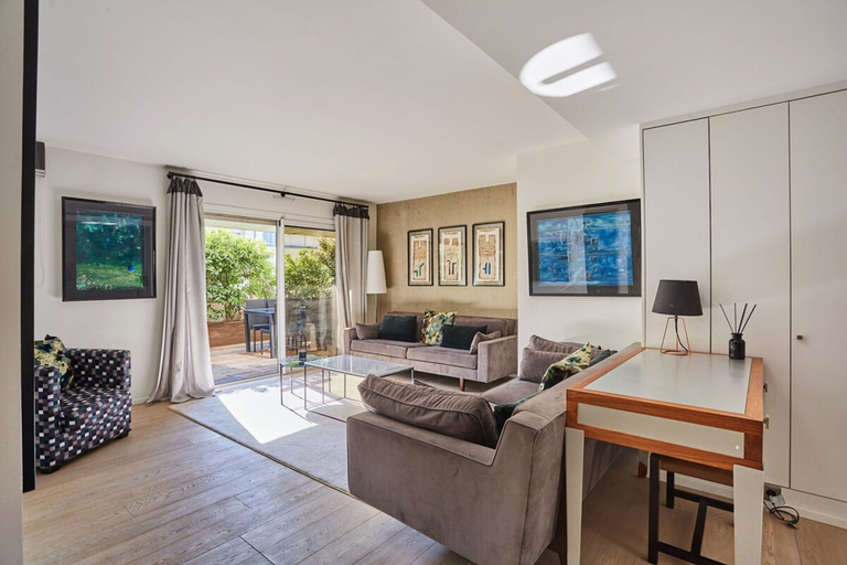 Living area 5, Amazing Penthousse Foch/Arc de Triomphe/ Trocadero, Paris