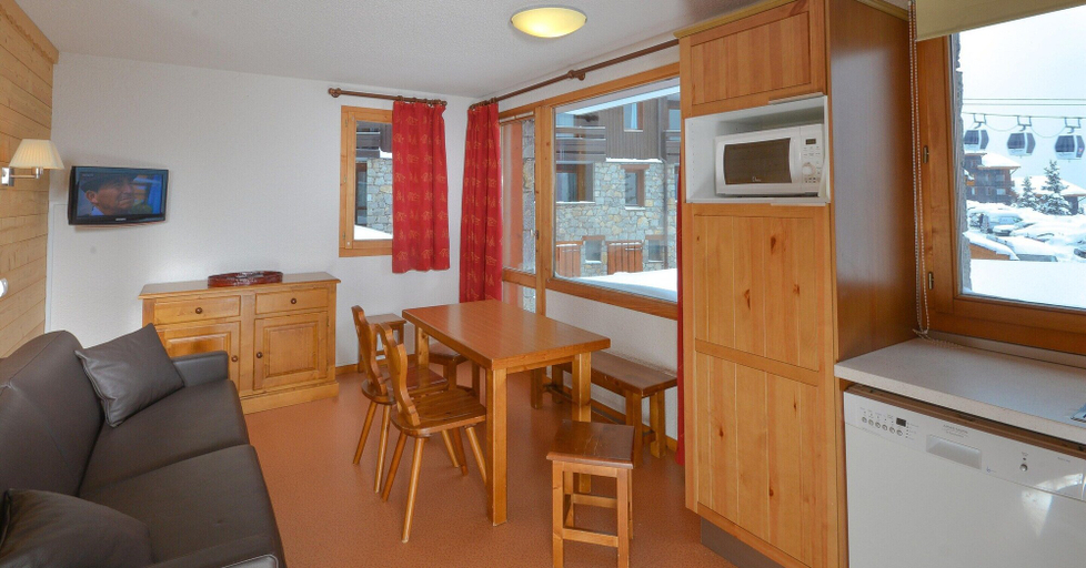 Others 4, Beautiful Apartment With Balcony, Savoie