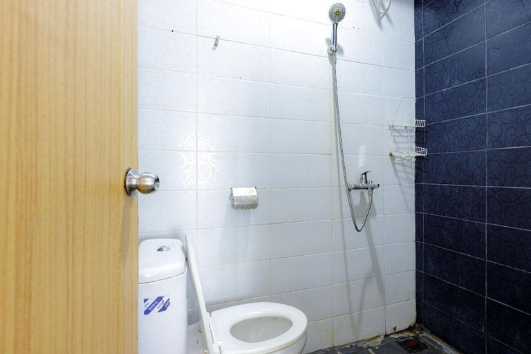 Bathroom 4